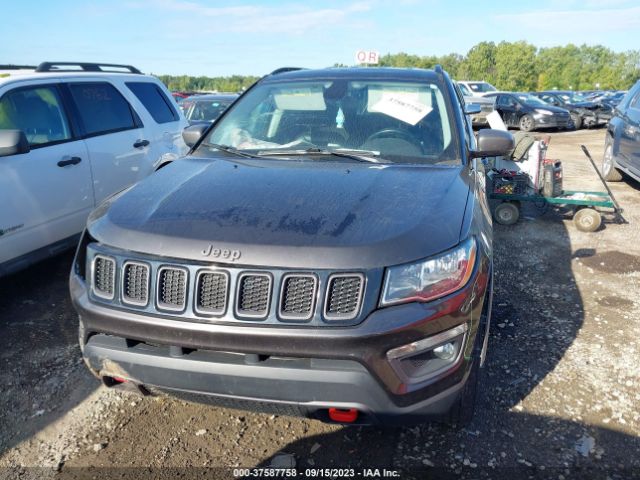 3C4NJDDB8JT307362 Jeep Compass Trailhawk