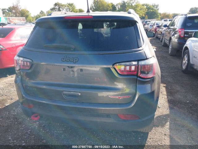 3C4NJDDB8JT307362 Jeep Compass Trailhawk