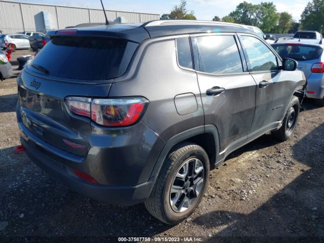 3C4NJDDB8JT307362 Jeep Compass Trailhawk