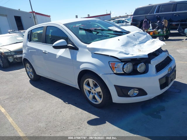 Chevrolet Sonic Ltz Auto 2015 1G1JE6SB2F4198260 Image 1
