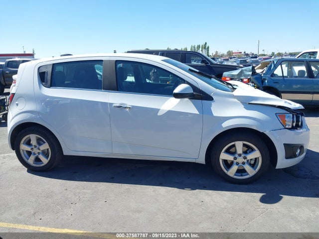 Chevrolet Sonic Ltz Auto 2015 1G1JE6SB2F4198260 Image 14