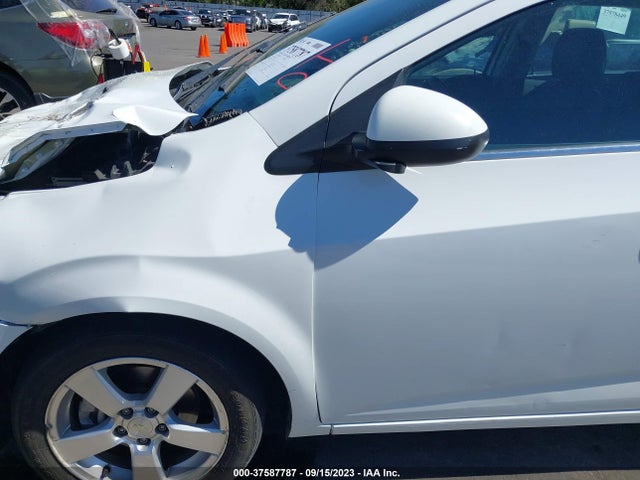 Chevrolet Sonic Ltz Auto 2015 1G1JE6SB2F4198260 Image 6