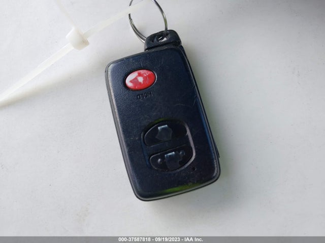 Toyota Prius Four 2015 JTDKN3DU4F1972907 Image 3