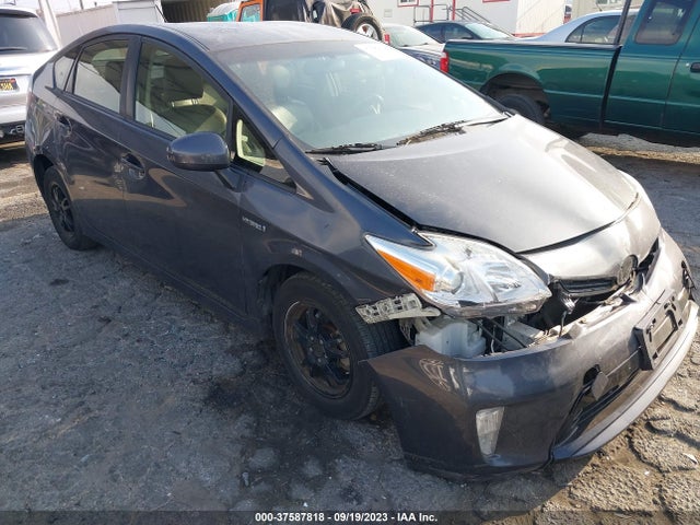 Toyota Prius Four 2015 JTDKN3DU4F1972907 Image 12