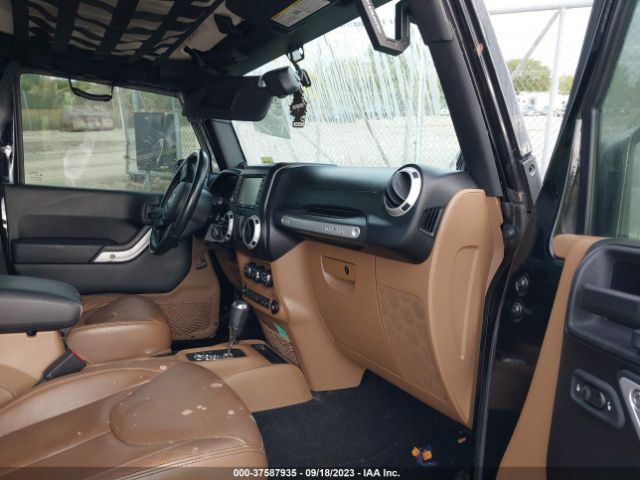 1C4AJWBGXEL151562 Jeep Wrangler Sahara