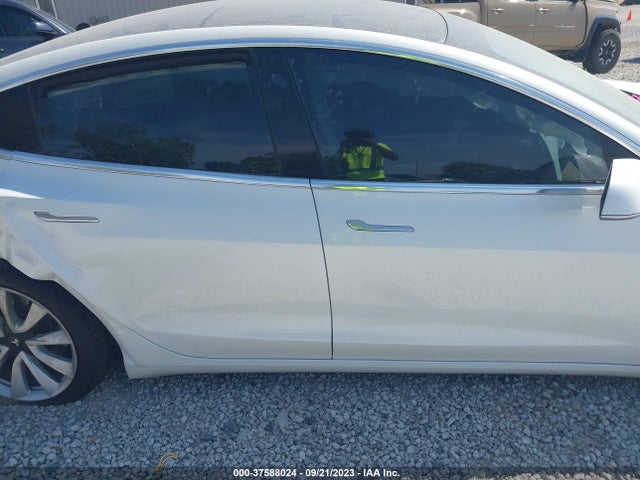 2019 Tesla 3, VIN: 5YJ3E1EAXKF529823