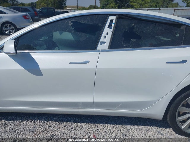 2019 Tesla 3, VIN: 5YJ3E1EAXKF529823
