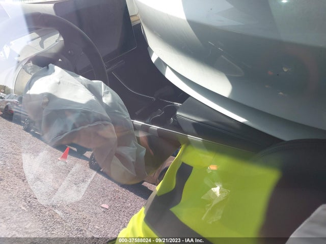 2019 Tesla 3, VIN: 5YJ3E1EAXKF529823