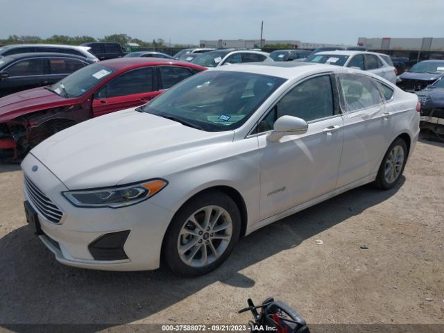 3FA6P0MU3KR184894 Ford Fusion Hybrid Sel