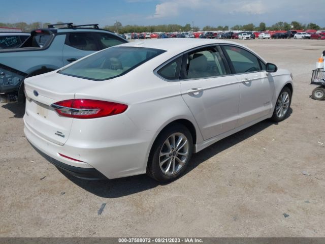 3FA6P0MU3KR184894 Ford Fusion Hybrid Sel