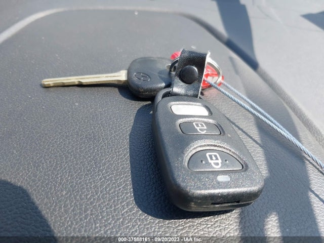 2018 HYUNDAI ELANTRA SEL VIN: KMHD84LF1JU493226