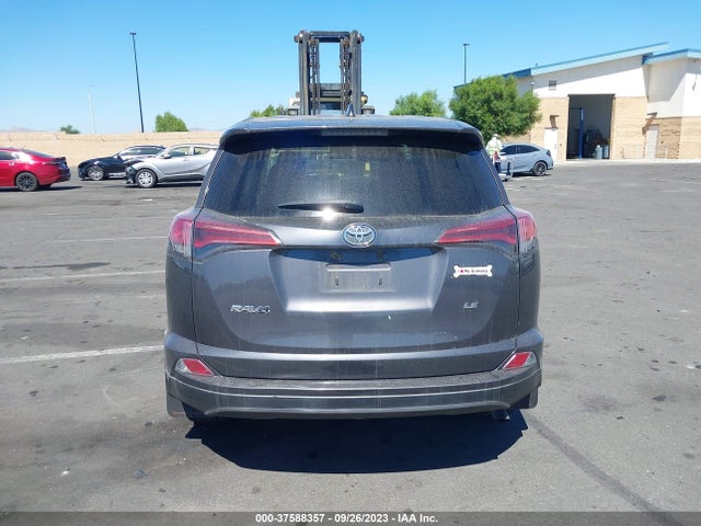 Toyota RAV4 LE 2018 2T3ZFREV7JW439465 Image 9