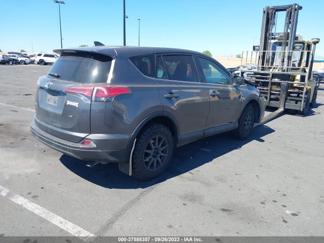 Toyota RAV4 LE 2018 2T3ZFREV7JW439465 Image 11