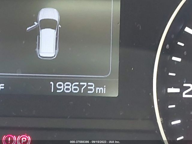 KNDPMCAC8H7227842 KIA Sportage Lx