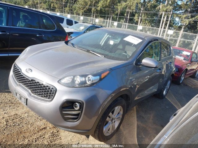 KNDPMCAC8H7227842 KIA Sportage Lx