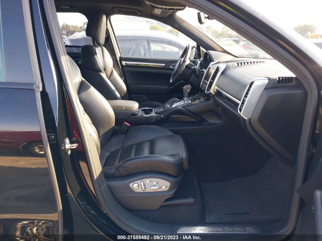 2011 PORSCHE CAYENNE WP1AC2A28BLA88299 Photo 4