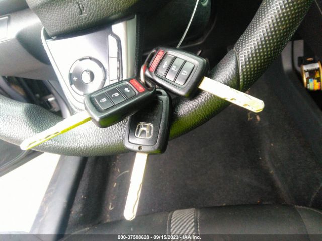 2HGFC2F5XHH524250 Honda Civic Sedan Lx