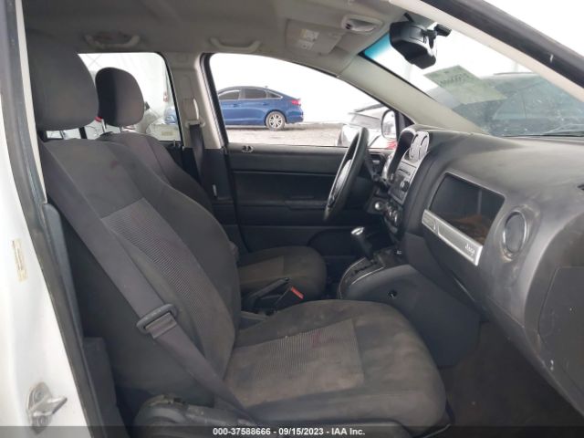1C4NJCBA2GD743062 Jeep Compass Sport