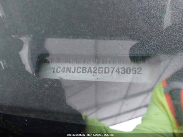 1C4NJCBA2GD743062 Jeep Compass Sport