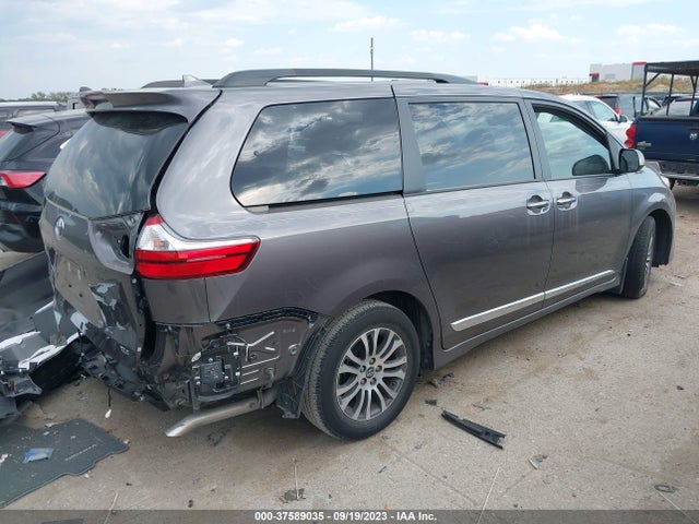 Toyota Sienna Xle Auto Access 2018 5TDYZ3DC2JS951734 Image 4