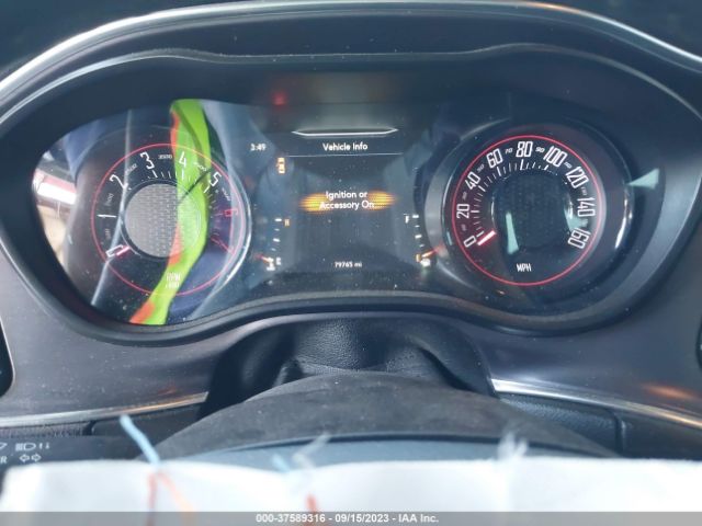 2C3CDZBT6JH334600 Dodge Challenger R/t