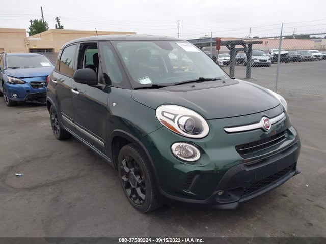 2016 FIAT 500L ZFBCFADH7GZ037444 Photo 0