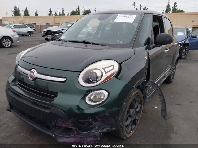 2016 FIAT 500L ZFBCFADH7GZ037444 Photo 1