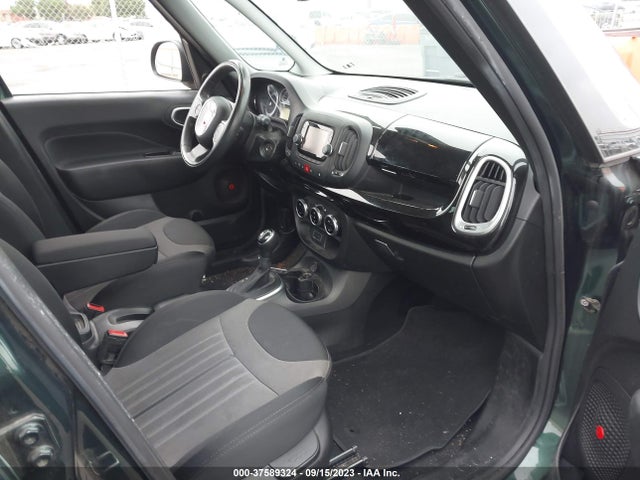 2016 FIAT 500L ZFBCFADH7GZ037444 Photo 4