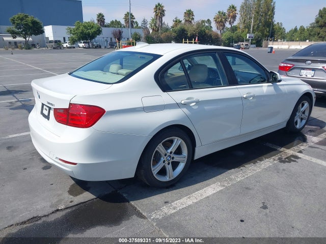 BMW 3 Series 328i 2014 WBA3C1C50EK111206 Image 4