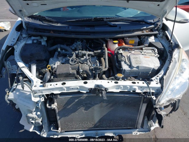 Toyota Prius C One/three/two/four 2014 JTDKDTB31E1066144 Image 10