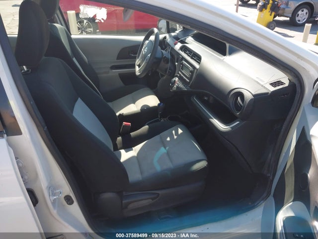 Toyota Prius C One/three/two/four 2014 JTDKDTB31E1066144 Image 5