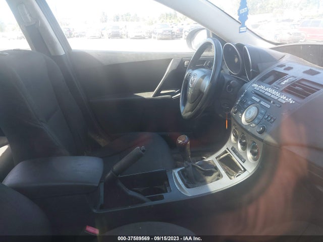 2011 MAZDA MAZDA3 JM1BL1UG0B1454999 Photo 4