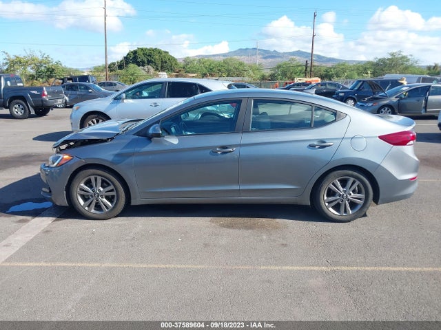 2018 HYUNDAI ELANTRA SEL VIN: KMHD84LF3JU677390