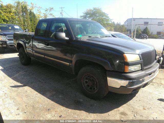 2004 CHEVROLET SILVERADO 1500 LS VIN: 2GCEK19T141305116