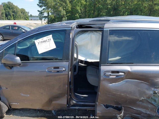 Toyota SIENNA LE 2021 5TDKRKEC0MS069867 Image 14