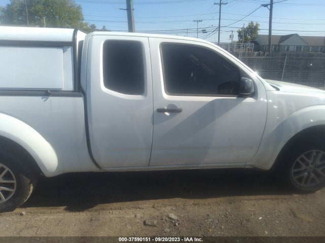 2015 NISSAN FRONTIER PRO-4X/SV VIN: 1N6AD0CW8FN707106