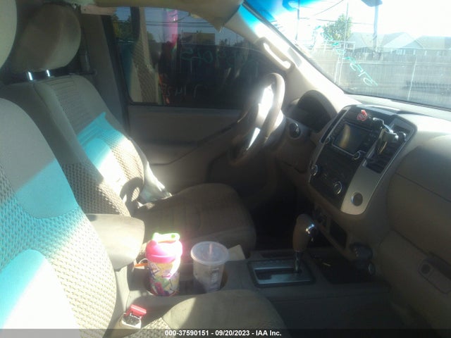 2015 NISSAN FRONTIER PRO-4X/SV VIN: 1N6AD0CW8FN707106