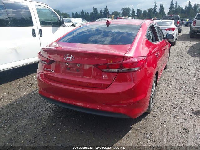 2018 HYUNDAI ELANTRA SEL VIN: 5NPD84LF3JH289381