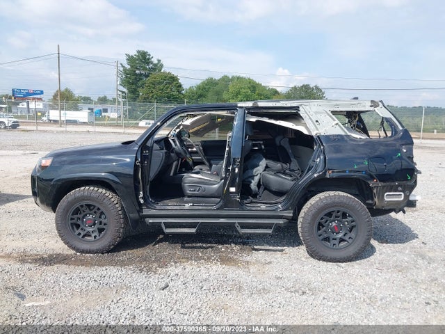 Toyota 4RUNNER SR5 2020 JTEBU5JR6L5785389 Image 15