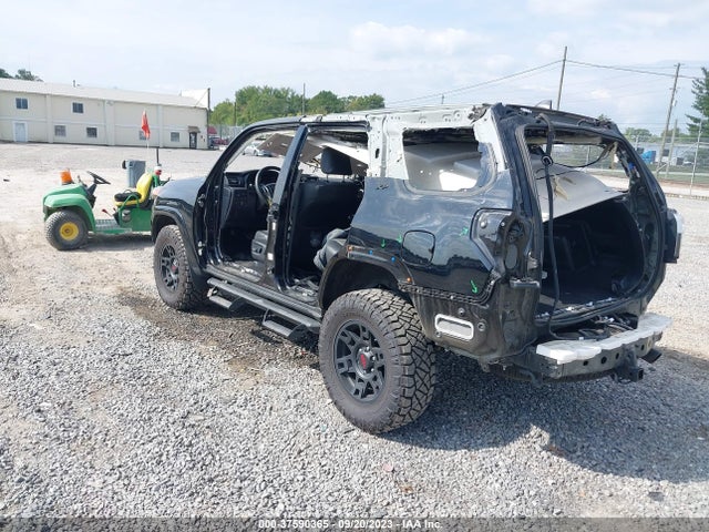 Toyota 4RUNNER SR5 2020 JTEBU5JR6L5785389 Image 3