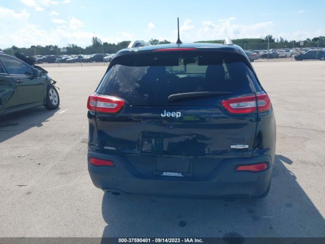 1C4PJLLB0JD518307 Jeep Cherokee Latitude Plus