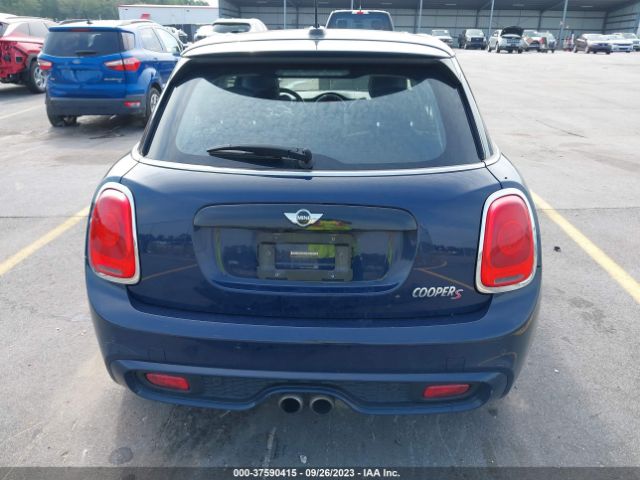 2018 MINI HARDTOP 4 DOOR COOPER S VIN: WMWXU3C59J2F51478
