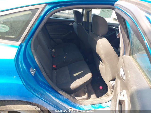 Ford FOCUS SE 2015 1FADP3K23FL312467 Image 8