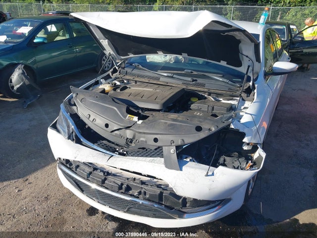 1C3CCCEG4GN158449 Chrysler 200 C