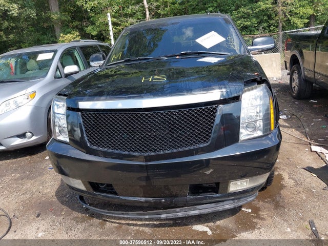 2007 CADILLAC ESCALADE ESV VIN: 1GYFK66877R185796