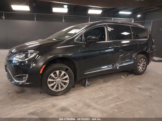 2C4RC1BG2HR803117 Chrysler Pacifica Touring-l
