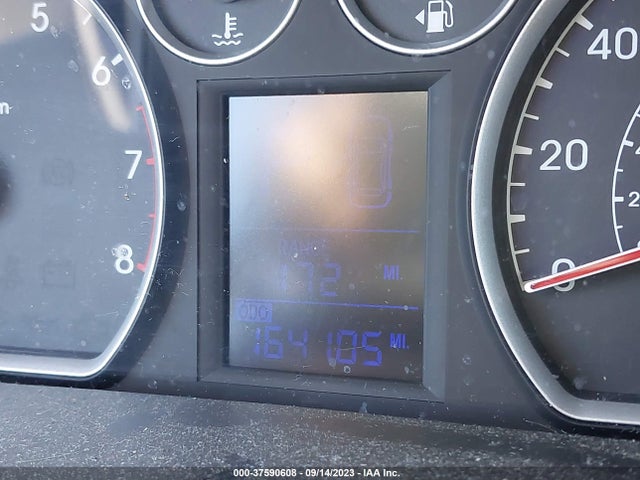 2011 HYUNDAI ELANTRA TOURING GLS VIN: KMHDC8AE8BU098025