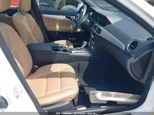WDDGF4HB4EG214035 Mercedes-Benz C-class C 250
