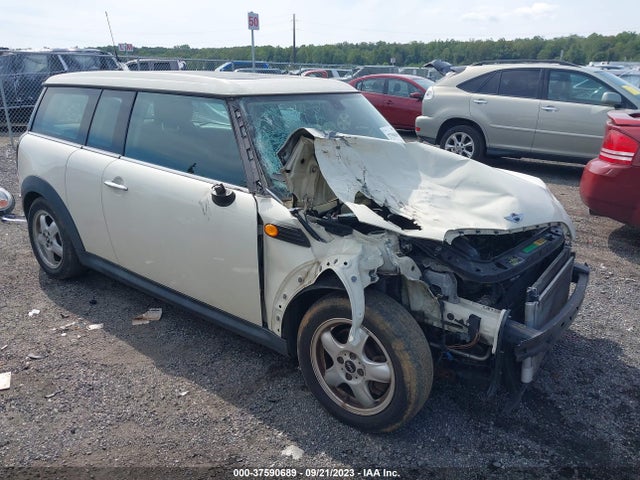 2010 MINI COOPER CLUBMAN WMWML3C54ATX51035 Photo 0