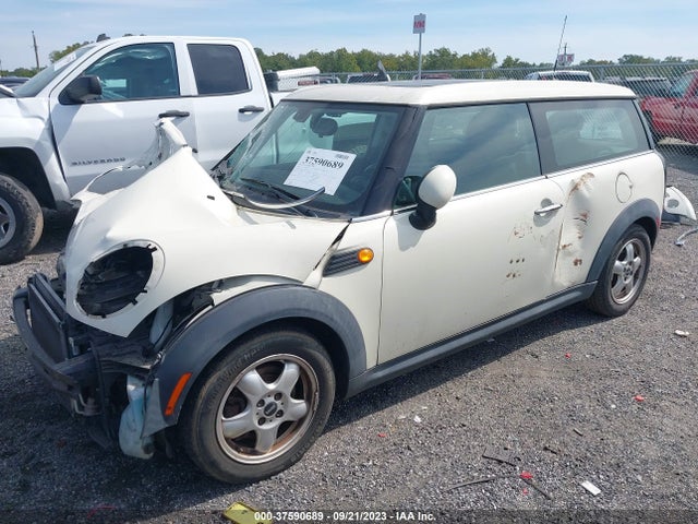 2010 MINI COOPER CLUBMAN WMWML3C54ATX51035 Photo 1